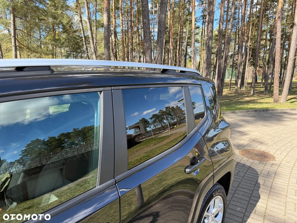 Jeep Renegade - 12