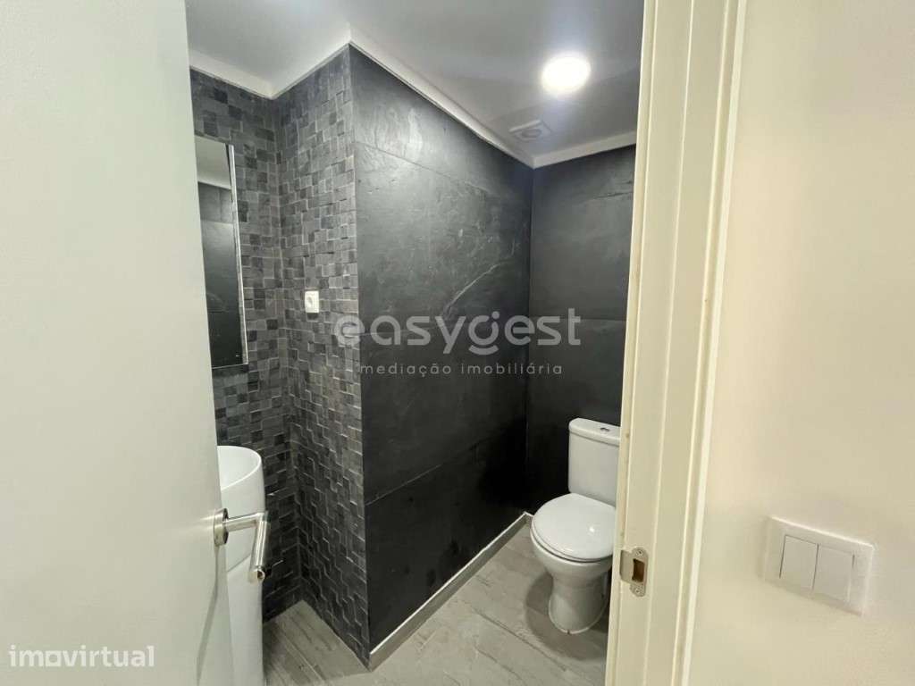 Loja com 80m2, nas Av. Novas potencial várias atividades de serviços - Grande imagem: 3/25