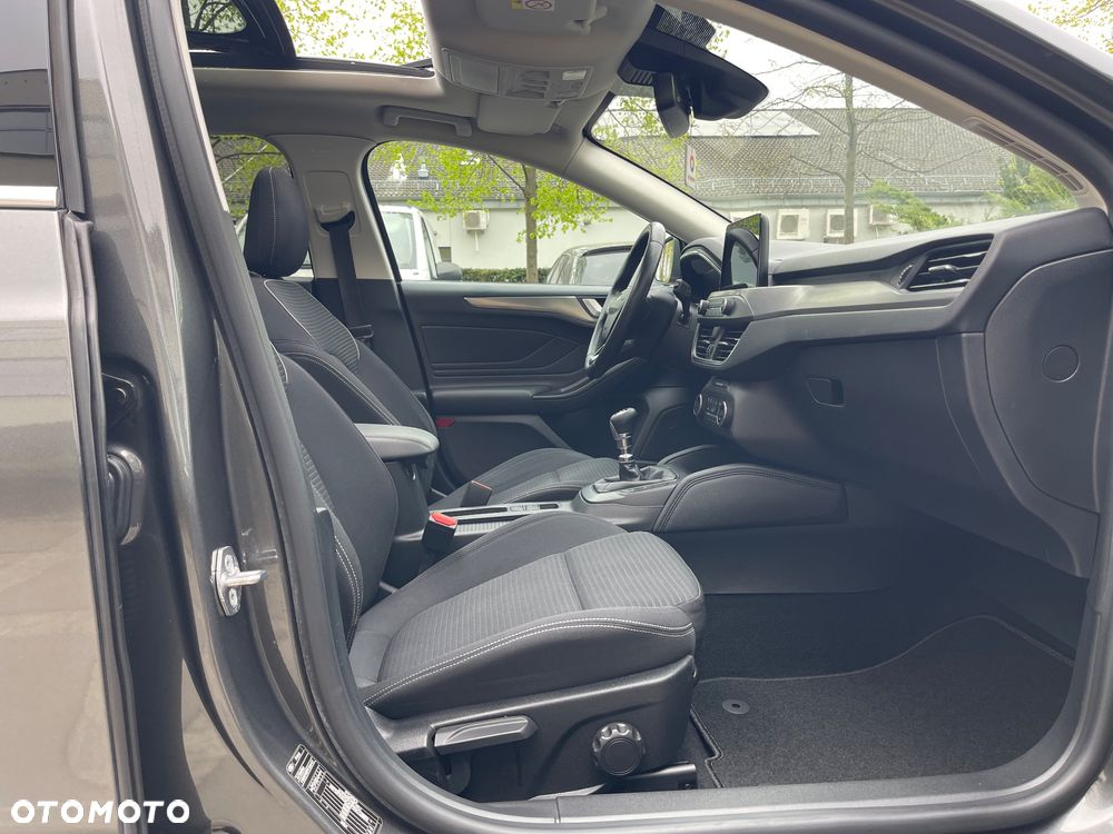 Ford Focus - 31