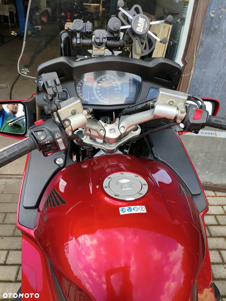 Honda ST - 7