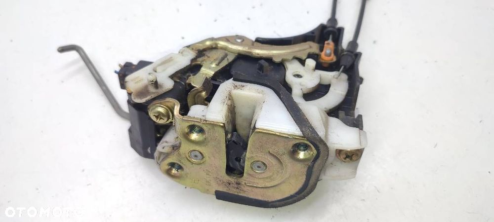 ZAMEK TYŁ TYLNY PRAWY LINKA DRZWI MITSUBISHI GRANDIS 2PIN - 4