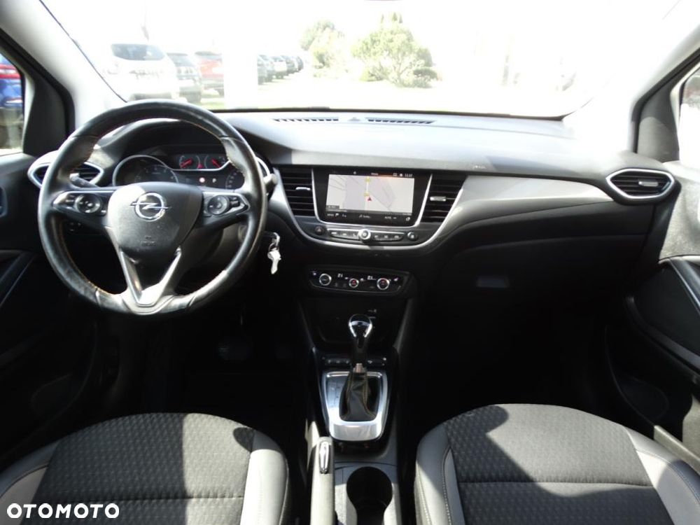 Opel Crossland X - 12