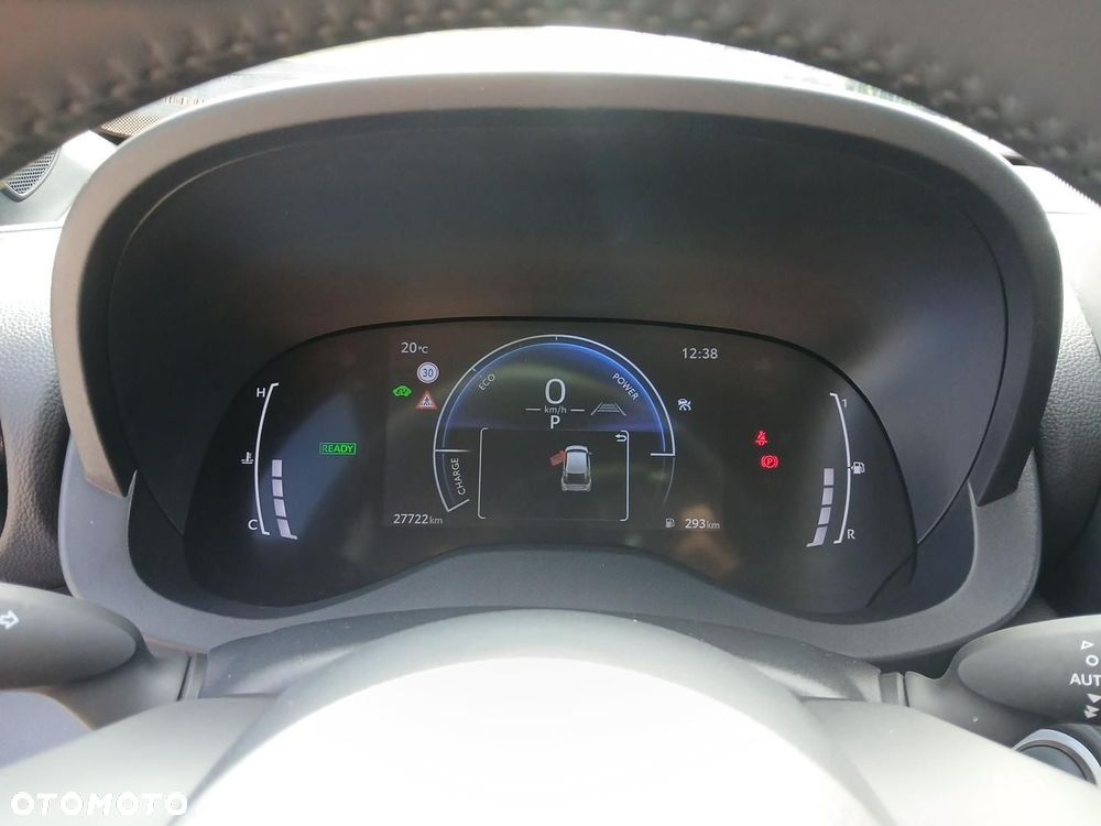 Toyota Yaris Cross Hybrid 1.5 Style - 32
