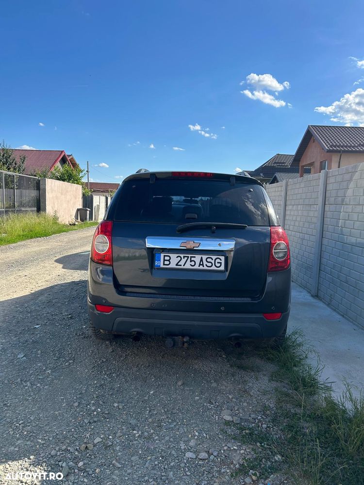 Chevrolet Captiva 2.4 AWD LS 54 - 2