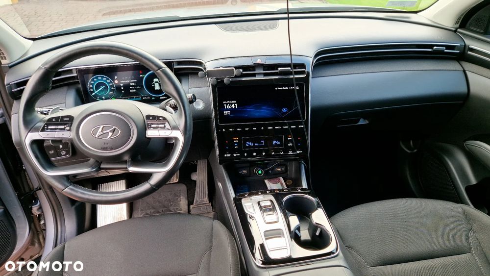 Hyundai Tucson 1.6 T-GDi HEV Executive 4WD - 10