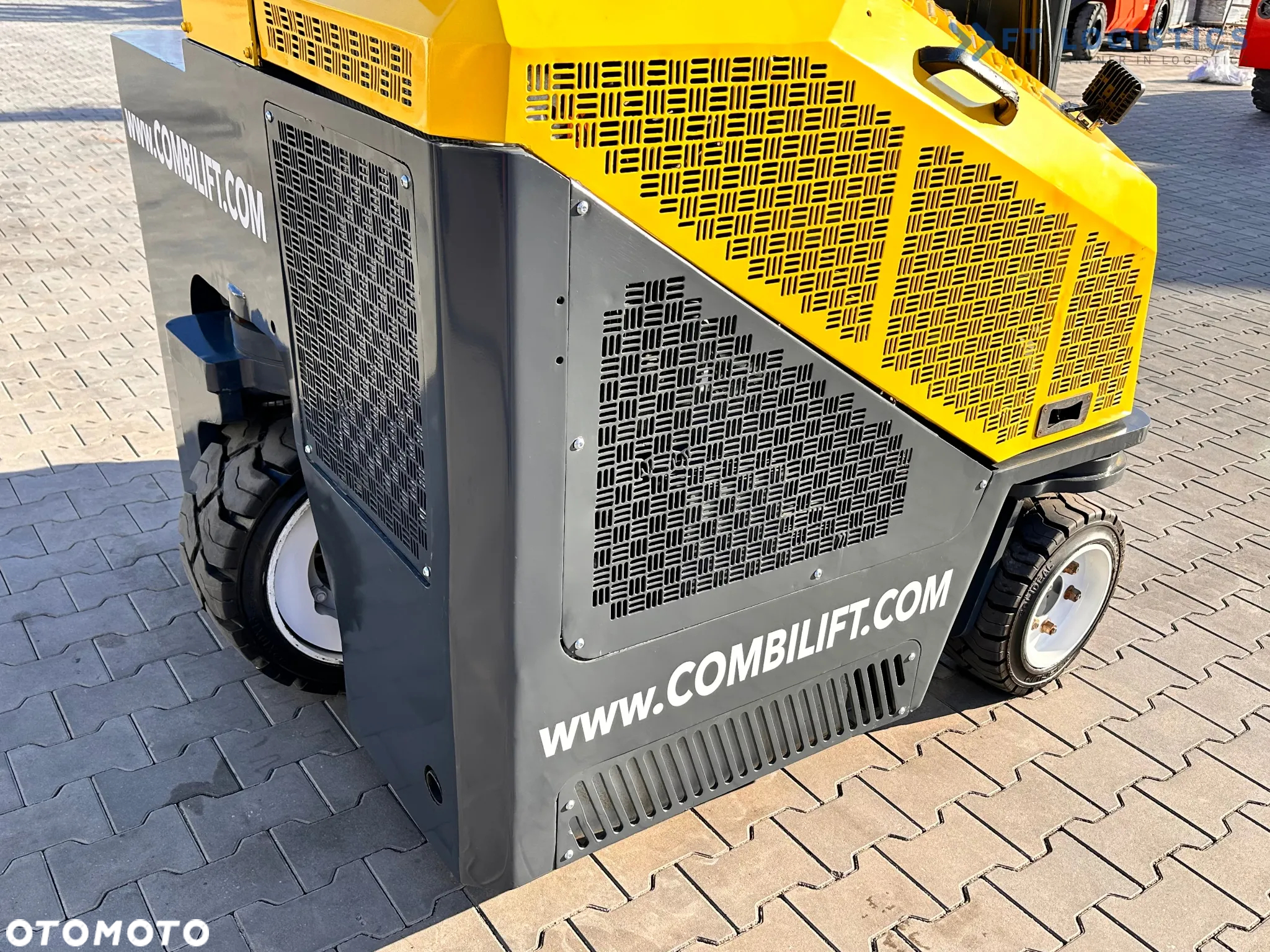 Combilift CB3000 / LPG / DUPLEX / 4000MM / WOLNY SKOK / NOWE OPASKI / JAK NOWY - 28