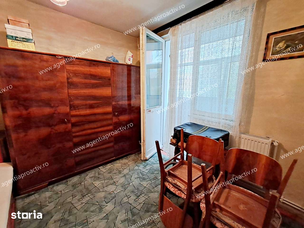 Apartament cu 2 camere, Micro 19, etaj 3, centrala termica! — fotografia 1