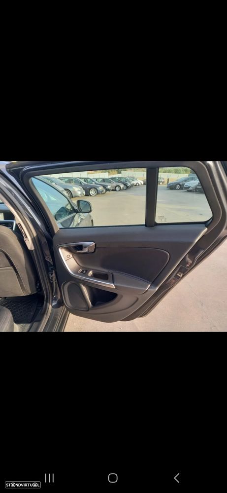 Volvo V60 - 20