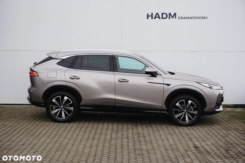 MG HS 1.5 T-GDI Excite DCT - 8