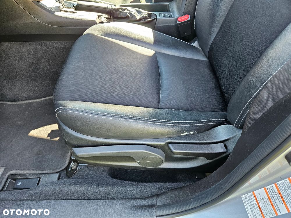 Subaru Impreza 1.6i Lineartronic Active - 28