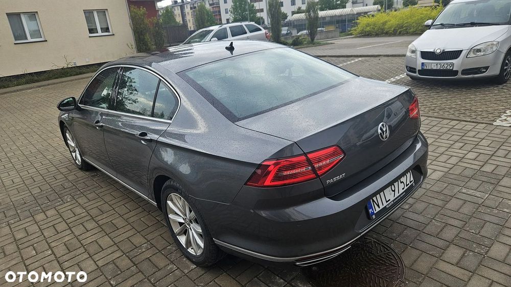 Volkswagen Passat 2.0 TDI Bi-Turbo BMT 4Mot Highline DSG - 10