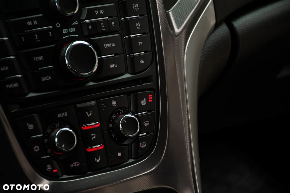 Opel Astra 1.6 Turbo Edition - 31