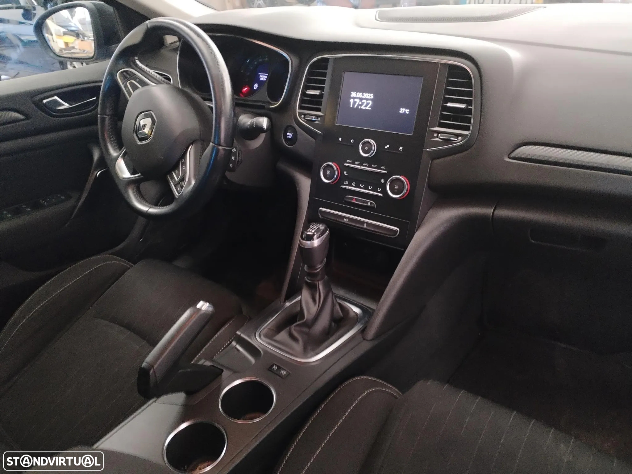 Renault Mégane Sport Tourer 1.5 Blue dCi Limited - 6