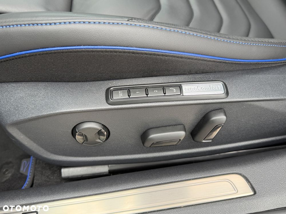 Volkswagen Arteon 2.0 TSI 4Motion R DSG - 17