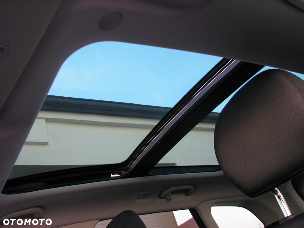 Kia Ceed 1.6 CRDi 128 Platinum Edition - 30