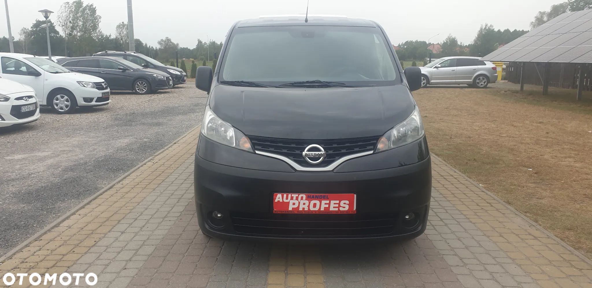 Nissan nv200 - 1