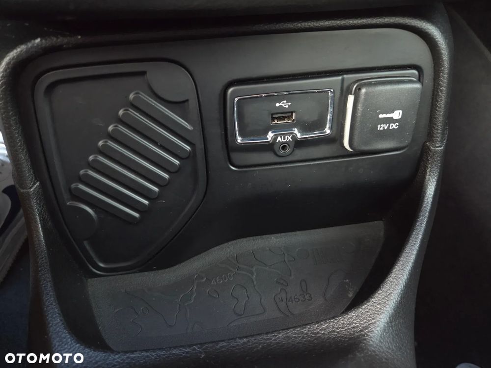 Jeep Renegade 1.6 E-TorQ Longitude - 26