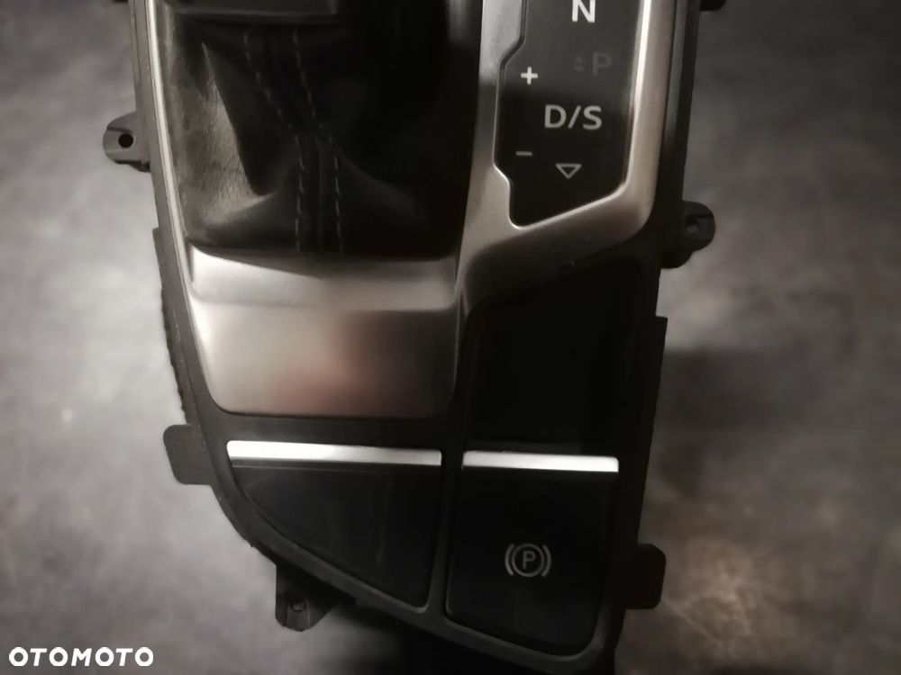 Lewarek zmiany biegów Audi A4 B9 A5 8W2713041J - 2