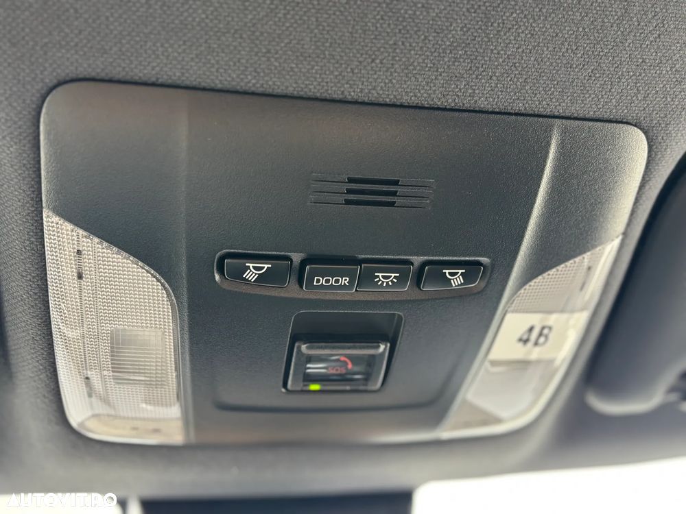 Toyota Corolla 2.0 HSD Dynamic interior Negru - 34