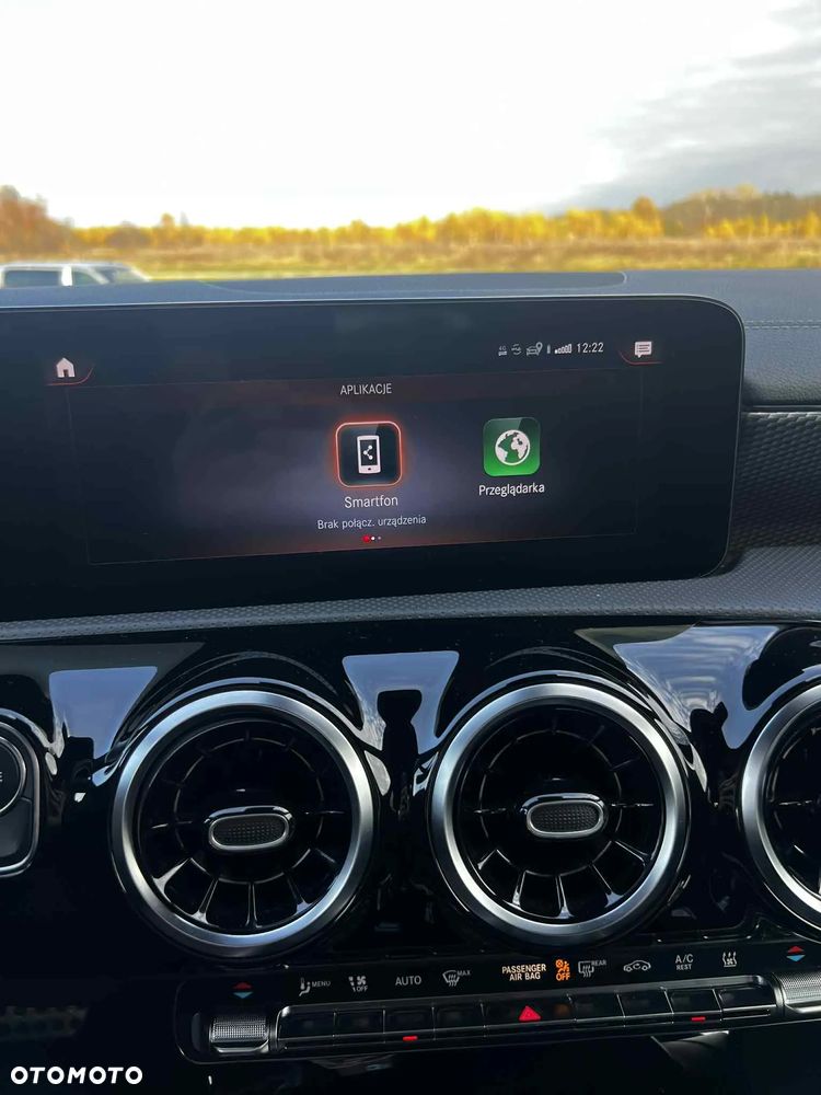 Mercedes-Benz CLA 250 e 8G-DCT Progressive - 27