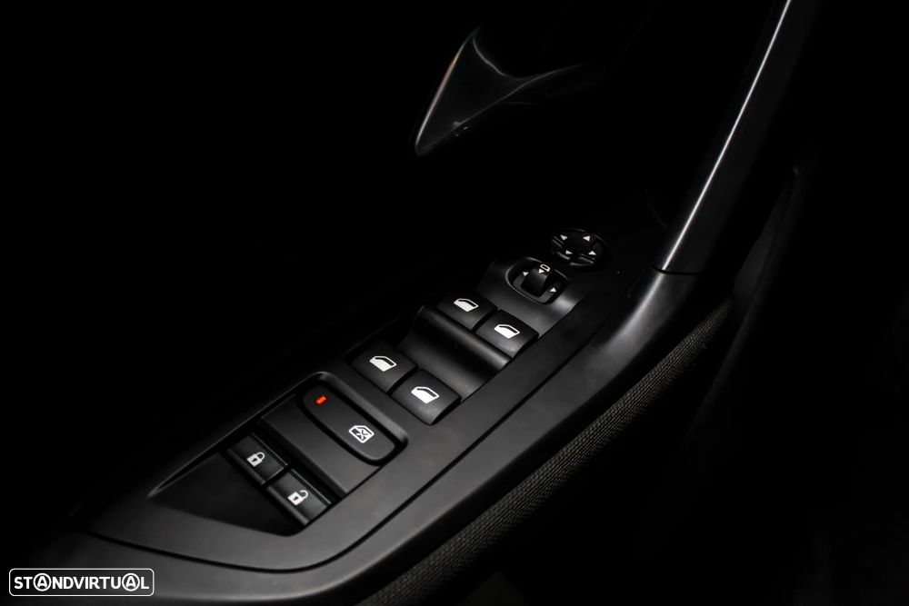 Peugeot 308 SW 1.5 BlueHDi Active EAT8 - 18