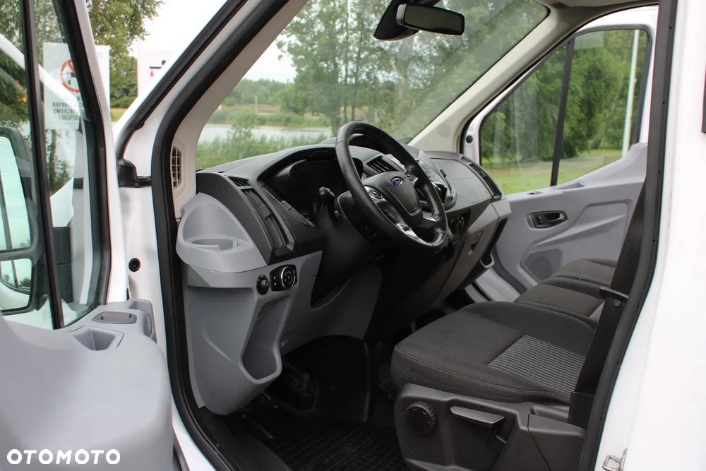 Ford Transit - 21