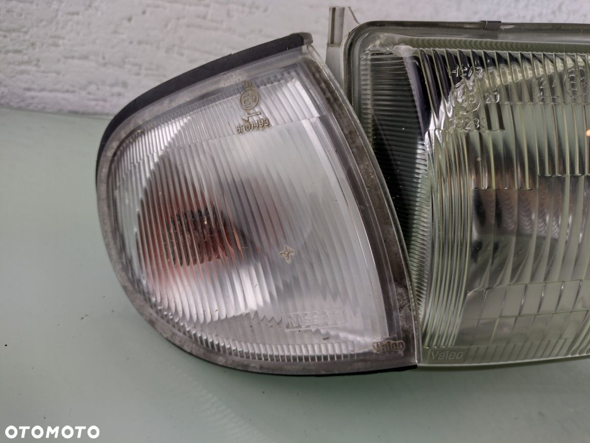 Lampa prawy przód Nissan Serena kierunkowskazy Europa wysyłka OLX - 2