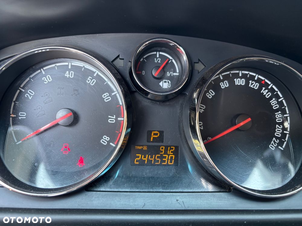 Opel Antara 2.4 4x4 Cosmo - 15