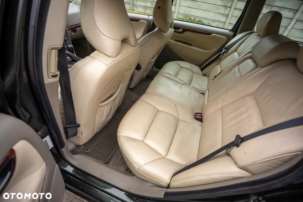 Volvo V70 2.4D5 Summum - 19