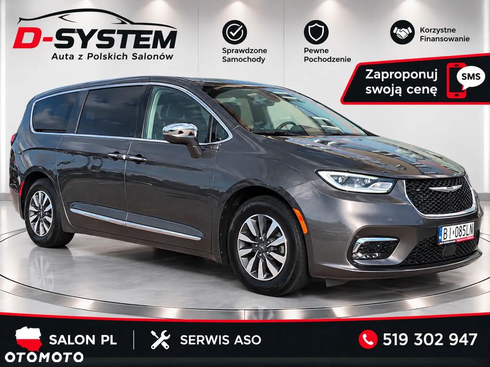 Chrysler Pacifica - 36