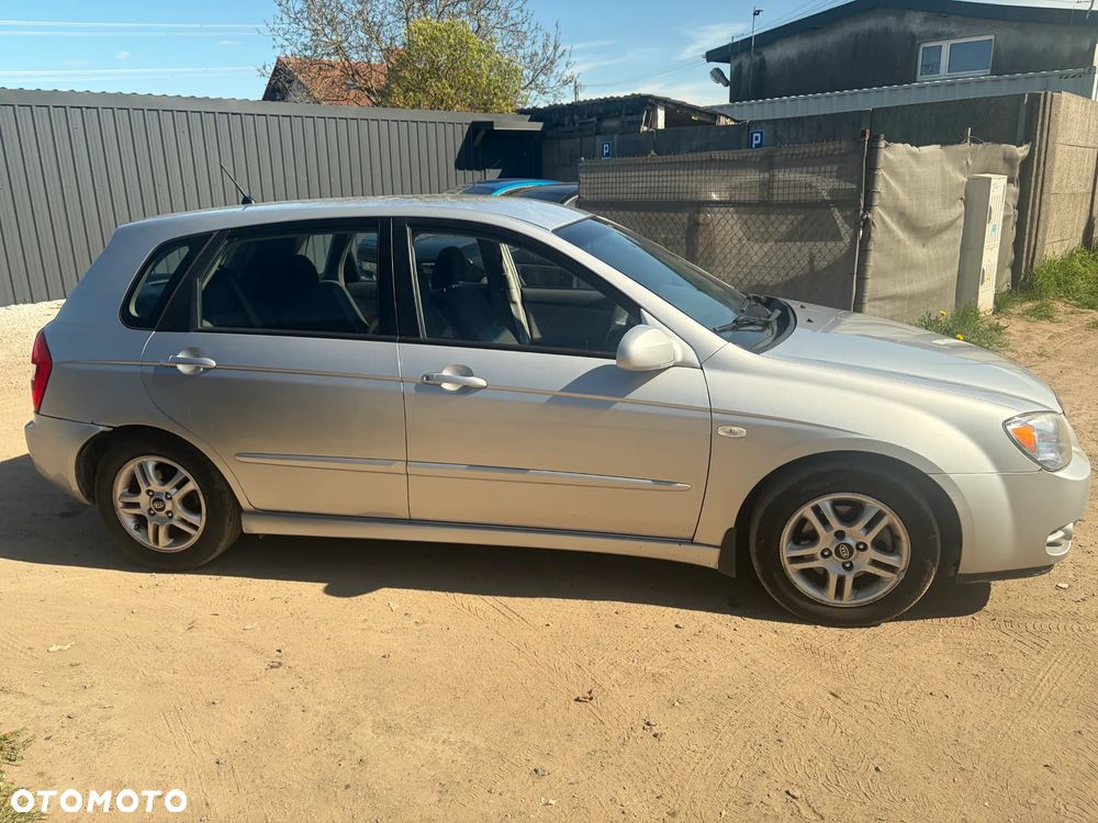 Kia Cerato 1.6 CRDi Optimum - 4