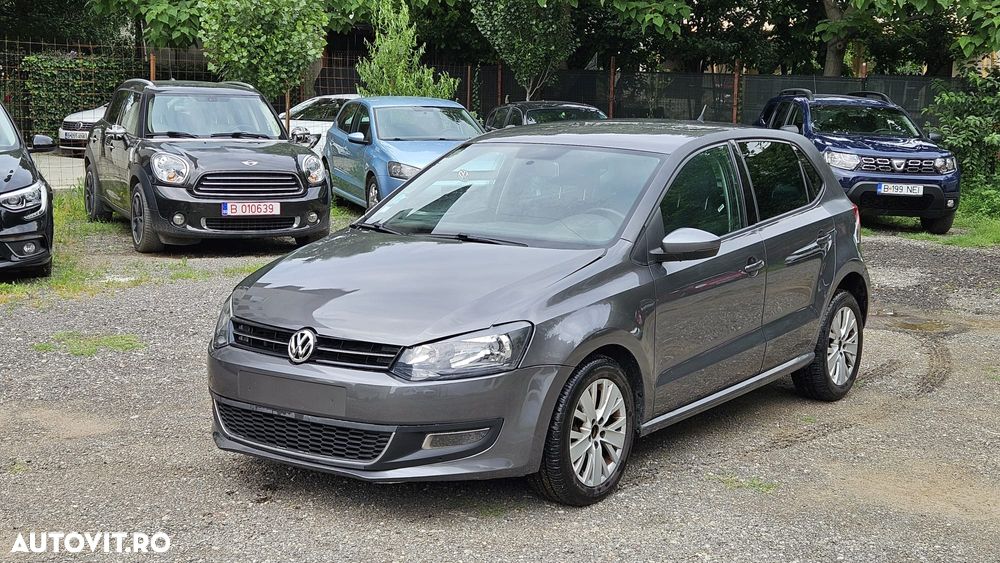 VOLKSWAGEN Polo