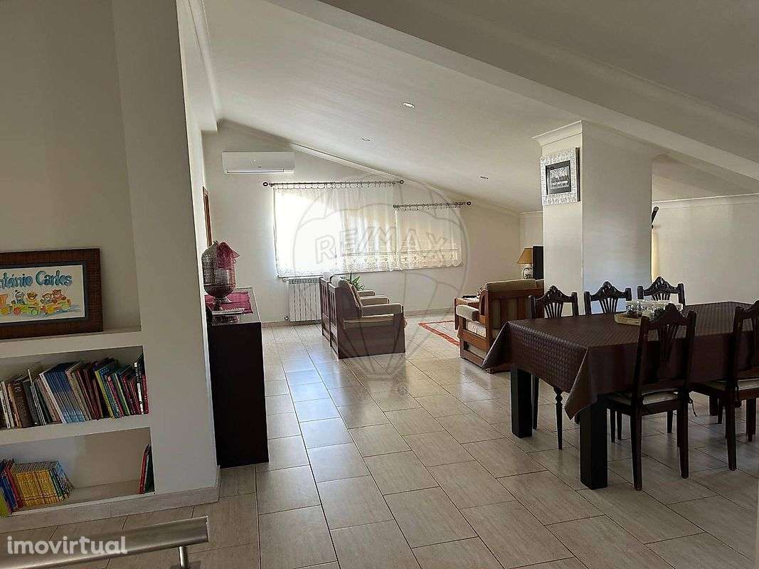 Moradia T3 para venda - Grande imagem: 2/17