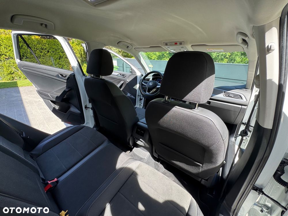 Volkswagen T-Roc - 12