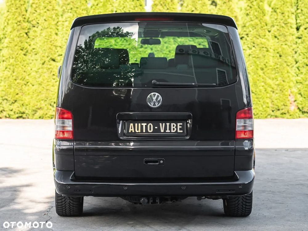Volkswagen Multivan - 9