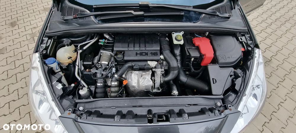 Peugeot 308 HDi FAP 110 Premium - 17