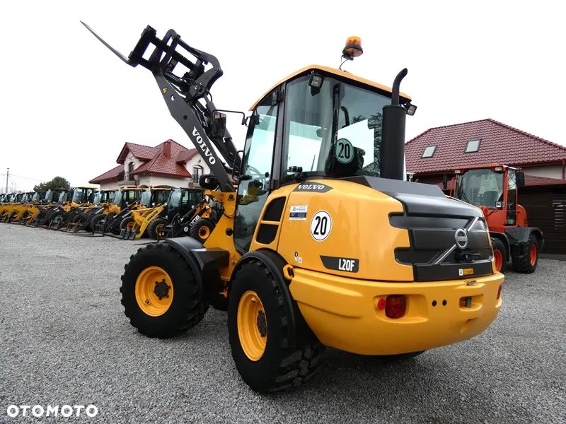 Volvo L20F Z Niemiec / Tylko 2.300mtg / Stan Idealny / - 39