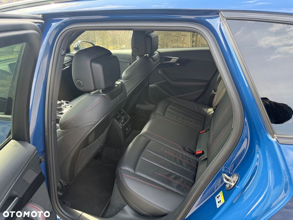 Audi A4 Avant 40 TDI S tronic - 16