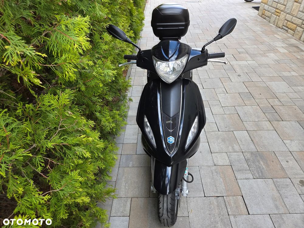 Piaggio FLY - 9