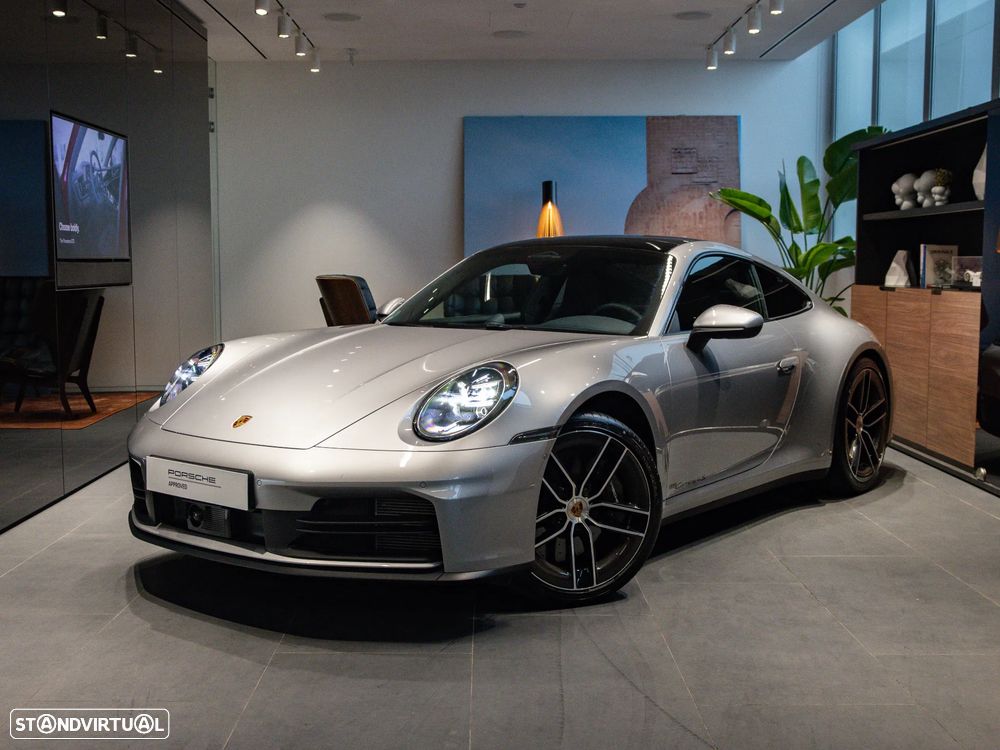 Porsche 911 (992)