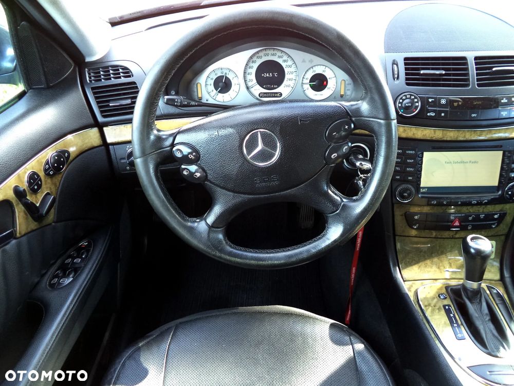 Mercedes-Benz Klasa E 280 CDI 4-Matic T Avantgarde - 10