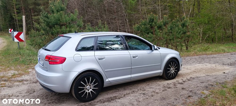 Audi A3 Sportback 2.0 TDI Ambiente - 3
