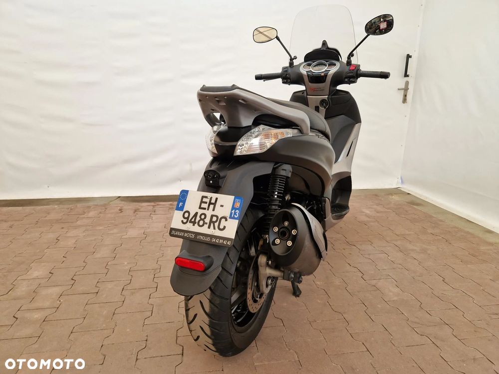 Piaggio Beverly - 20