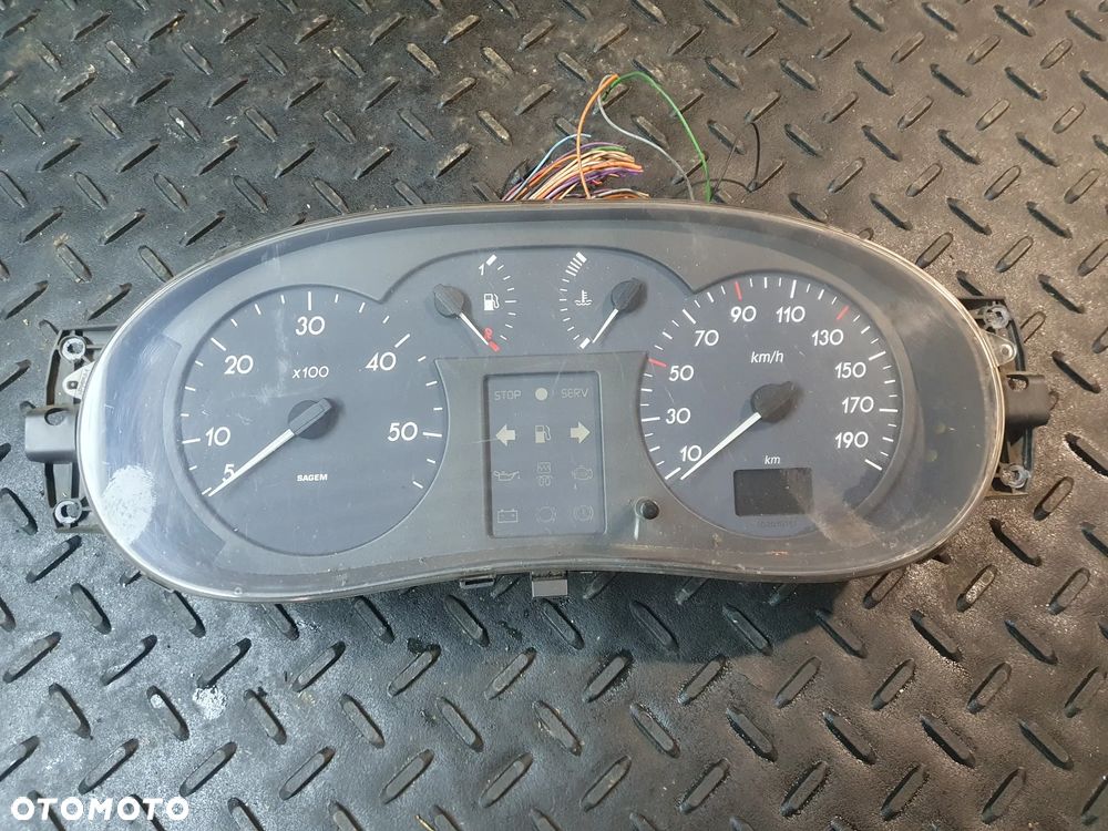 LICZNIK ZEGARY RENAULT MASTER II 2.2 DCI 2.5 DCI EUROPA P8200083044B - 1