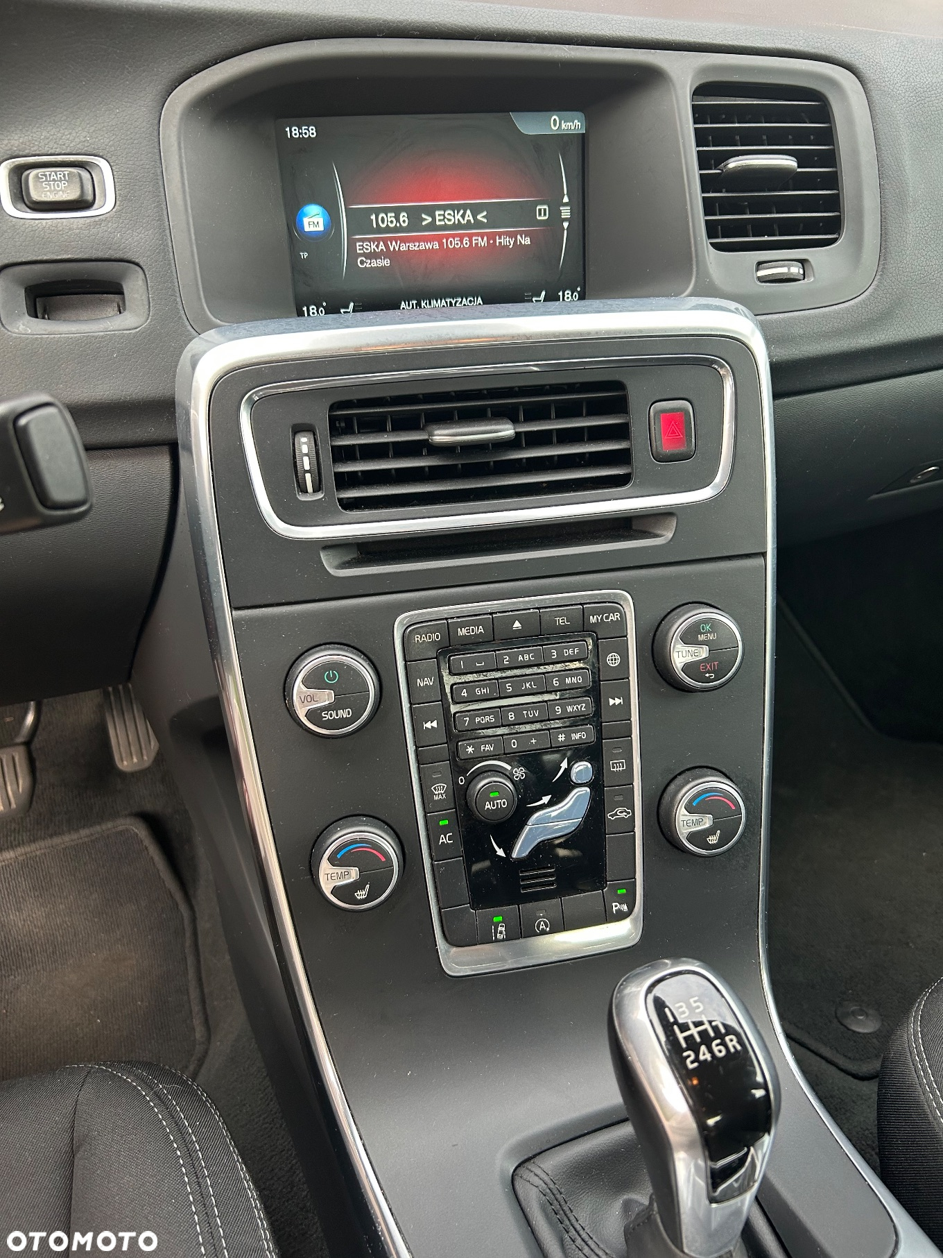 Volvo S60 D4 Drive-E Momentum - 9