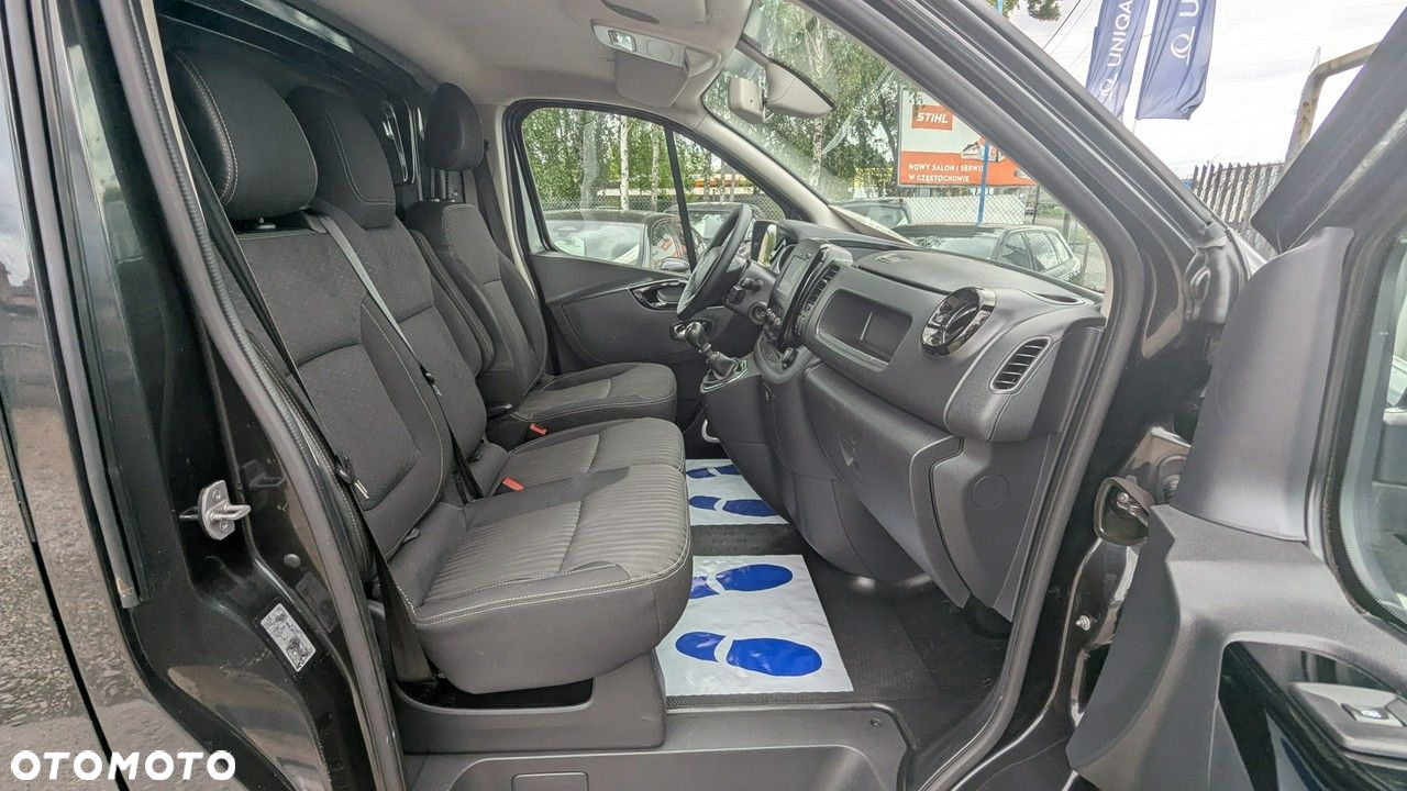 Opel Vivaro - 17