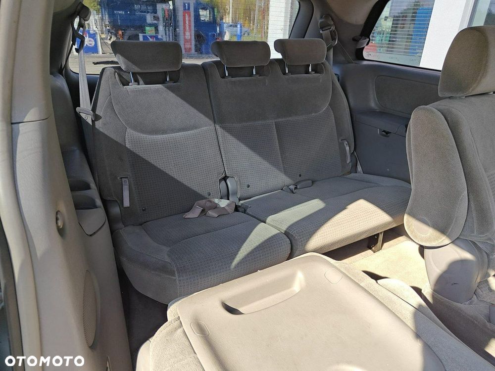 Toyota Sienna - 12