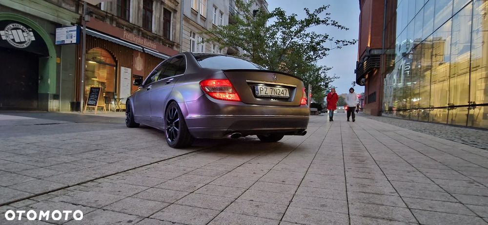 Mercedes-Benz Klasa C 320 CDI 7G-TRONIC Avantgarde DPF Sport Edition - 2