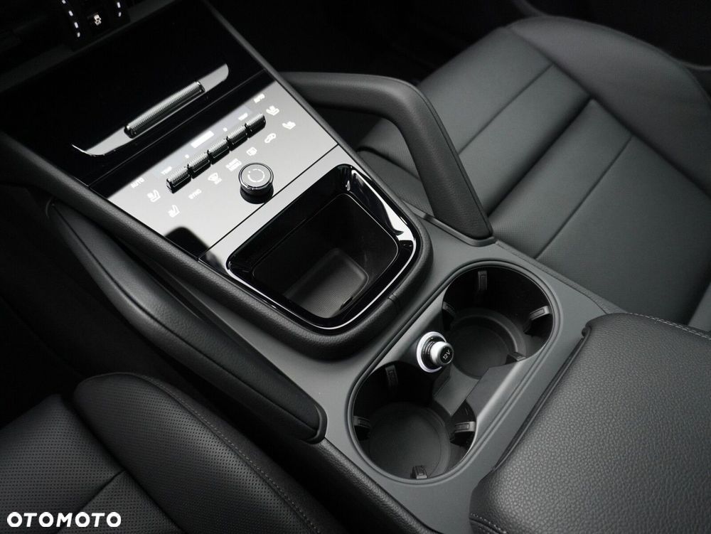 Porsche Cayenne - 28