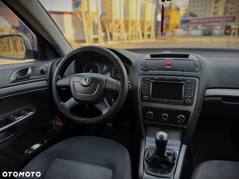 Skoda Octavia 1.6 Tour Classic - 7